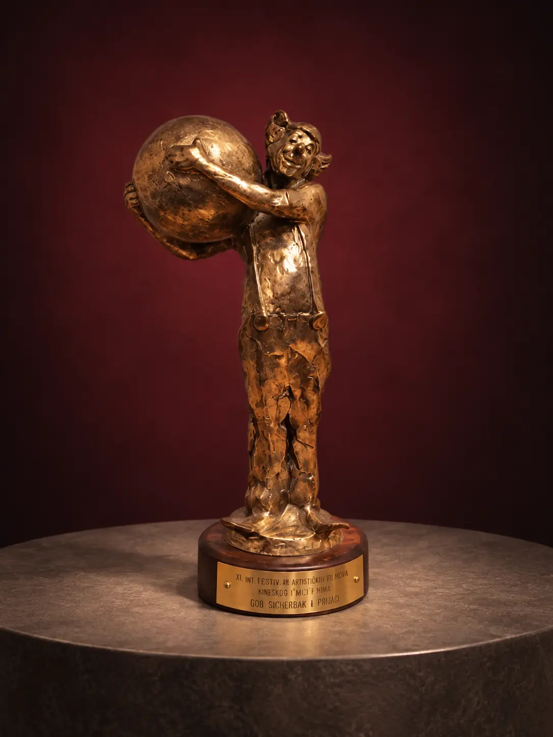 Golden Clown award from the 37th International Circus Festival of Monte-Carlo