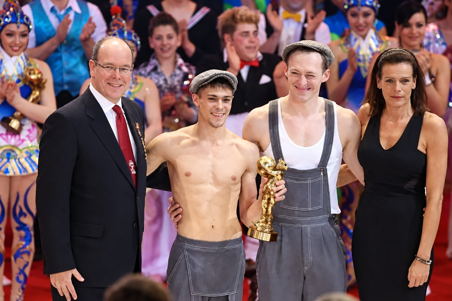 Duo Shcherbak Popov receiving the Golden Clown at the Monte-Carlo International Circus Festival